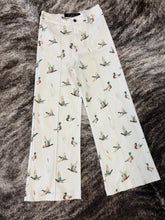 Load image into Gallery viewer, Mallard Printed Stretch Denim Jeans
