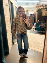 Load image into Gallery viewer, Floral Fall Top
