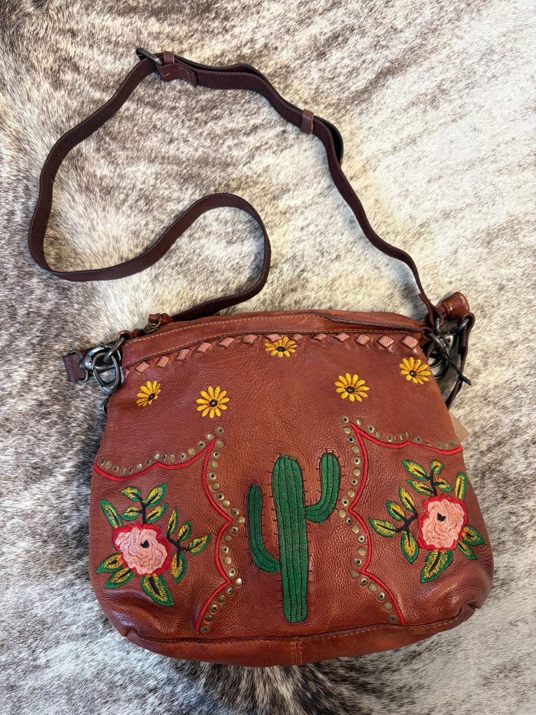 Josie Crossbody