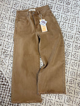 Load image into Gallery viewer, Mocha High Rise Crop Jeans
