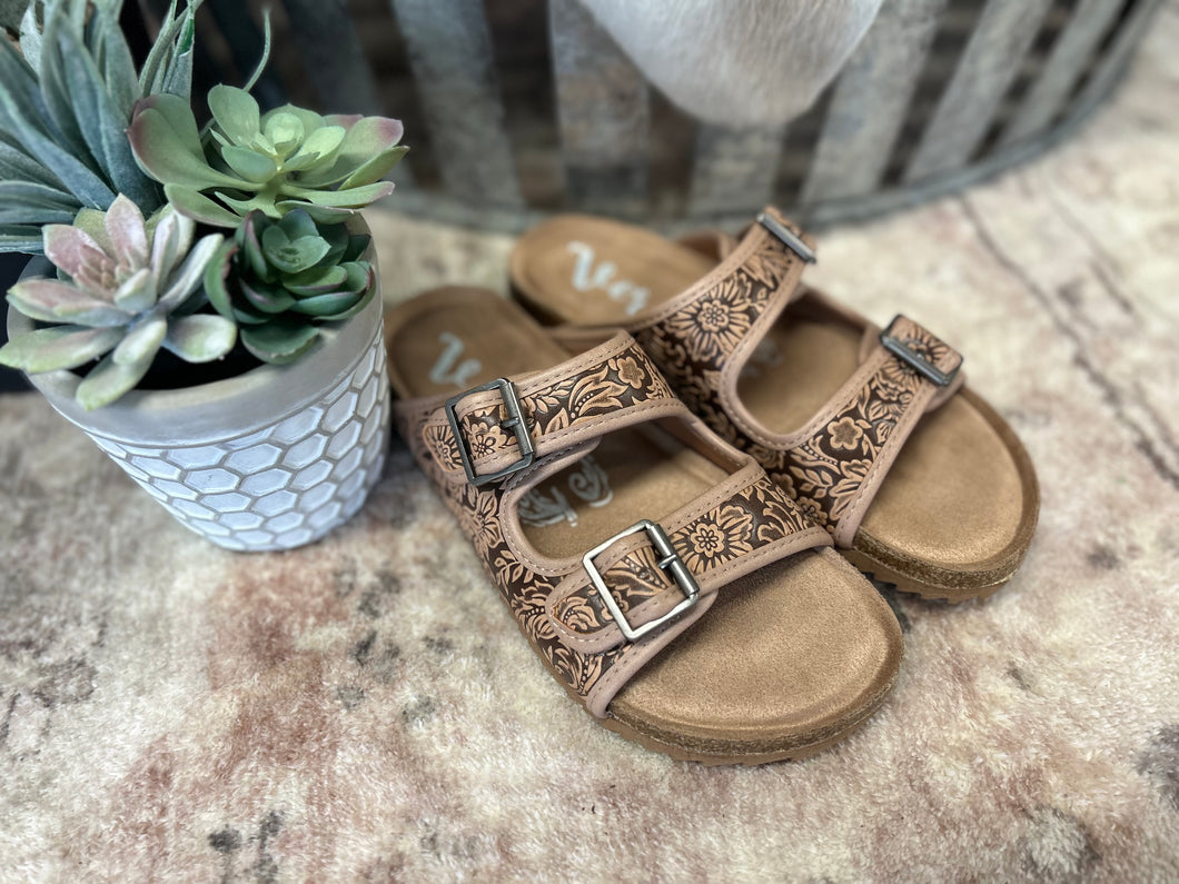 Tooled Double Strap Sandal