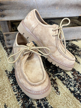 Load image into Gallery viewer, Fall For It Moccasin
