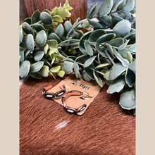 Load image into Gallery viewer, Western Semi Stone Hoop
