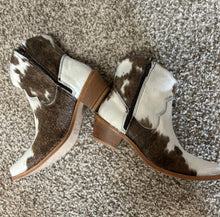 Load image into Gallery viewer, Cowhide Ankle Boots - Stagecoach Boutique
