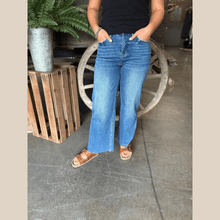 Load image into Gallery viewer, High Rise Crop Wide Leg - Stagecoach Boutique
