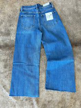 Load image into Gallery viewer, High Rise Wide Leg Crop - Stagecoach Boutique
